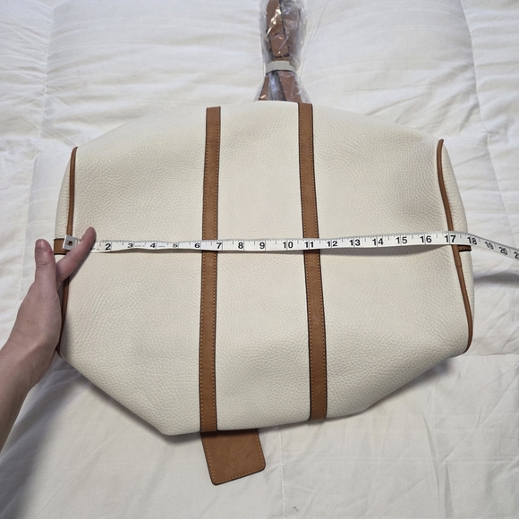 NWT Sole Society Cream and Cognac Weekender Bag - Picture 5 of 6